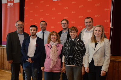 Unser Ortsvereinsvorsitzender Holger Schröder (Mitte) im Kreise der Sieger des OV-Wettbewerbs.